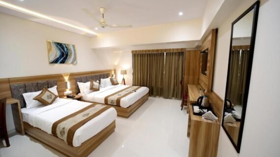 hotel-shree-rudraksh-somnath-comfortable-room.jpg